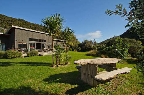 Piha Beachstay Accommodation Extérieur photo